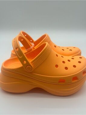 CROCS Classic Platform Clog in Bright Orange